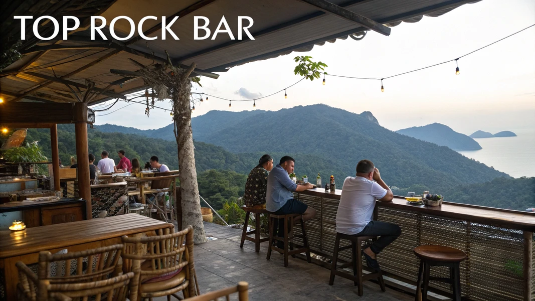 Top Rock Bar בקופנגן - בר רגוע עם נוף מרהיב לפסגות ההרים ואווירה של "אולד סקול